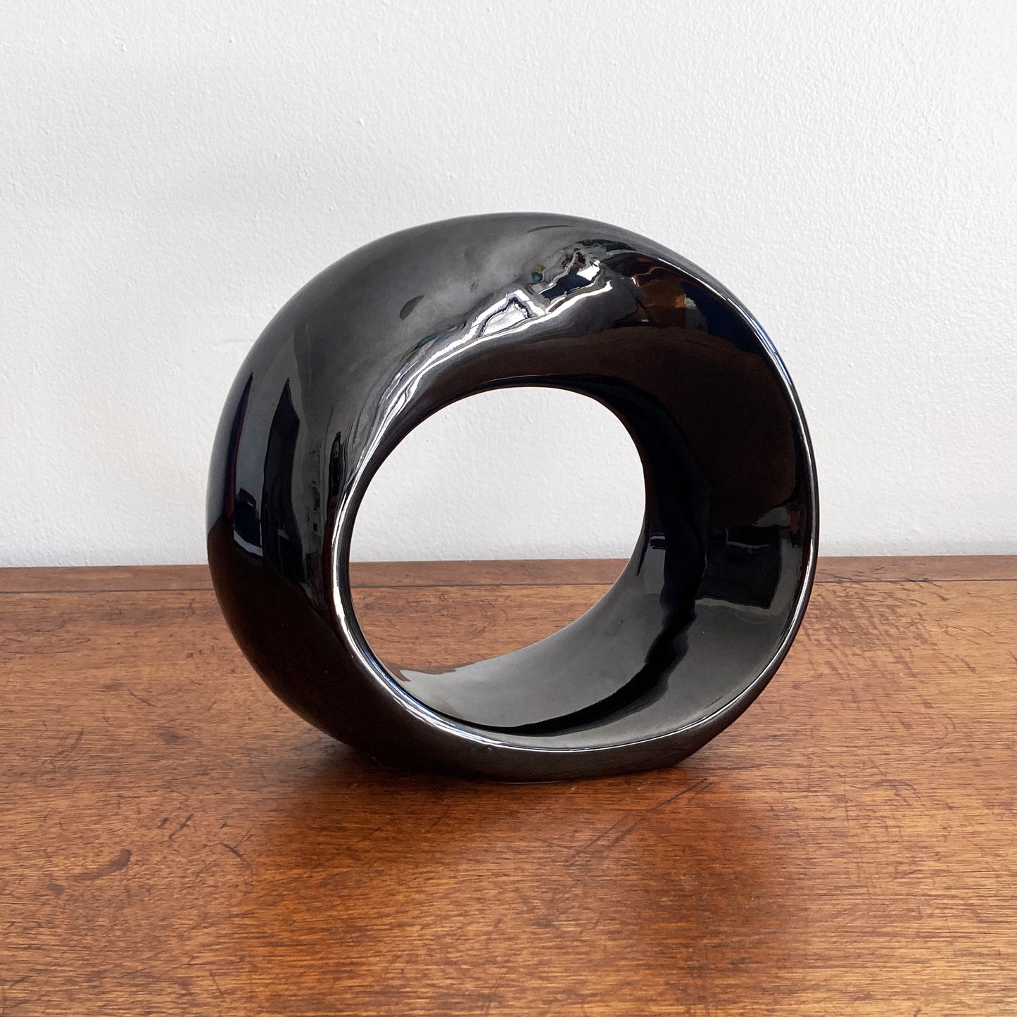 Haeger Gloss Black Postmodern Abstract Circular Twisted Orb Sculpture